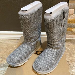 UGG Kids' Sequin Knit Boots! Size 2! New, Never Used Before🤍